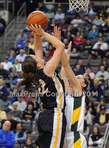 Thumbnail 1 in Delone Catholic vs. York Catholic (D3 Class AA Final) photogallery.