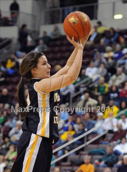 Thumbnail 1 in Delone Catholic vs. York Catholic (D3 Class AA Final) photogallery.