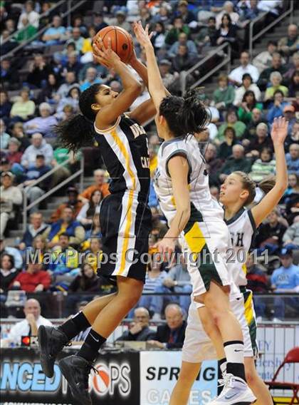 Thumbnail 2 in Delone Catholic vs. York Catholic (D3 Class AA Final) photogallery.