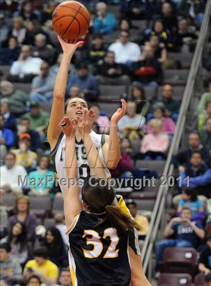 Thumbnail 2 in Delone Catholic vs. York Catholic (D3 Class AA Final) photogallery.
