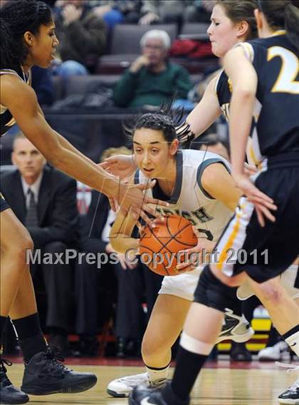 Thumbnail 2 in Delone Catholic vs. York Catholic (D3 Class AA Final) photogallery.
