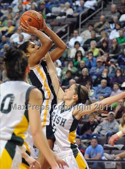 Thumbnail 1 in Delone Catholic vs. York Catholic (D3 Class AA Final) photogallery.