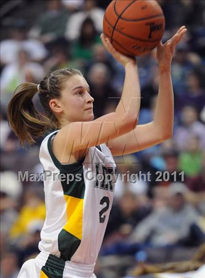 Thumbnail 3 in Delone Catholic vs. York Catholic (D3 Class AA Final) photogallery.
