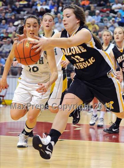 Thumbnail 3 in Delone Catholic vs. York Catholic (D3 Class AA Final) photogallery.