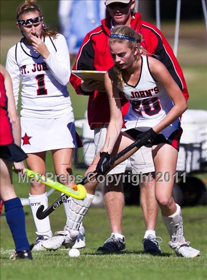 Thumbnail 2 in St. John's vs Country Day (Southwest Prep D1 State Playoffs) photogallery.