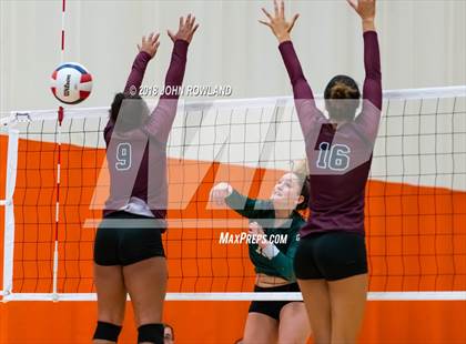 Thumbnail 2 in Glenbrook North vs. Champaign Central photogallery.