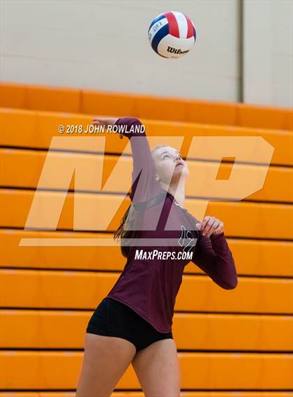 Thumbnail 2 in Glenbrook North vs. Champaign Central photogallery.