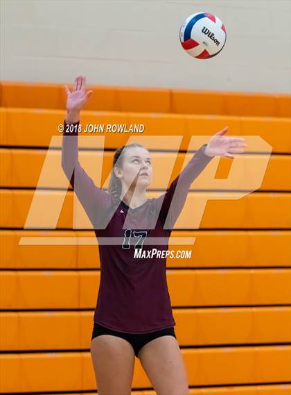 Thumbnail 1 in Glenbrook North vs. Champaign Central photogallery.