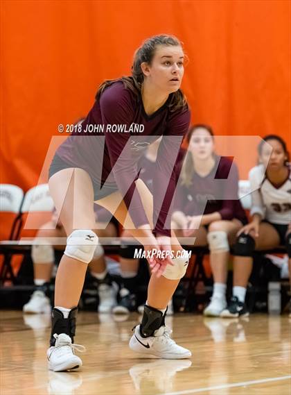 Thumbnail 2 in Glenbrook North vs. Champaign Central photogallery.