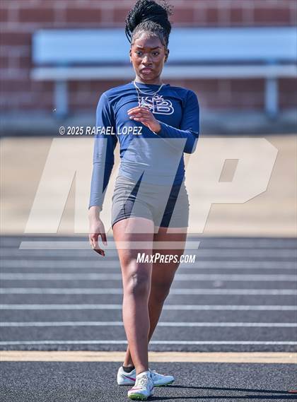 Thumbnail 2 in UIL 6A Track & Field Area 21&22 (High Jump) photogallery.