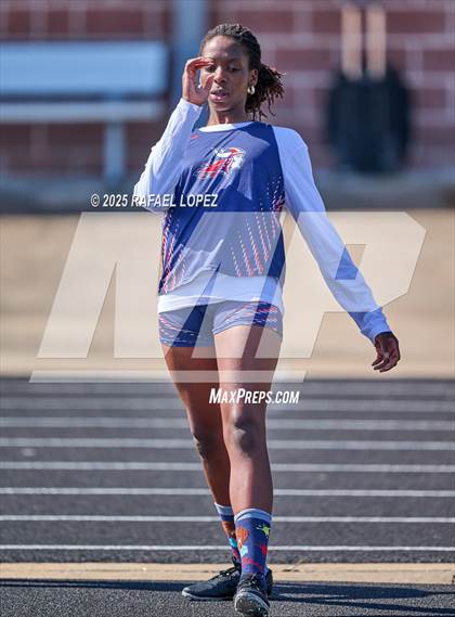 Thumbnail 2 in UIL 6A Track & Field Area 21&22 (High Jump) photogallery.