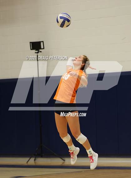 Thumbnail 1 in Mountain Crest @ Ridgeline photogallery.