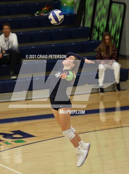 Thumbnail 2 in Mountain Crest @ Ridgeline photogallery.