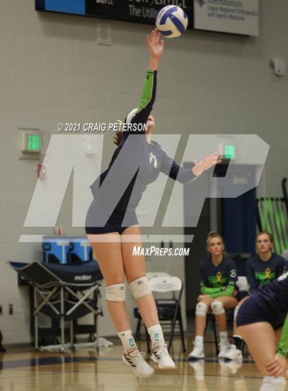 Thumbnail 1 in Mountain Crest @ Ridgeline photogallery.