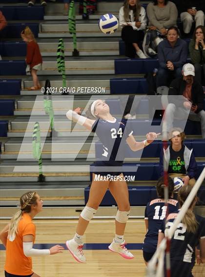 Thumbnail 1 in Mountain Crest @ Ridgeline photogallery.