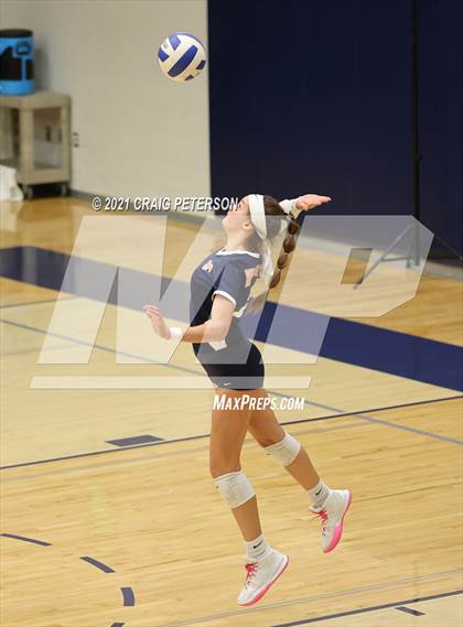 Thumbnail 2 in Mountain Crest @ Ridgeline photogallery.