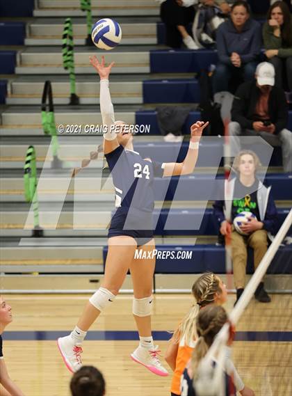 Thumbnail 1 in Mountain Crest @ Ridgeline photogallery.