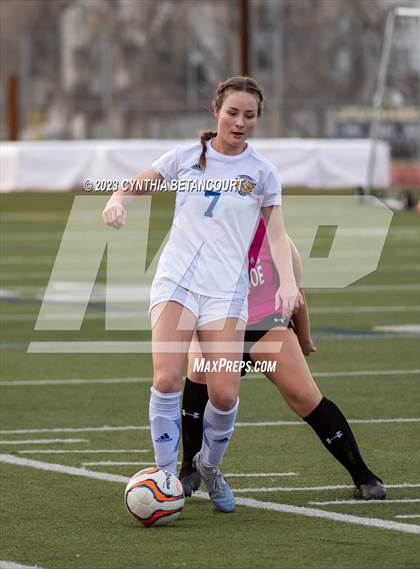 Thumbnail 3 in Arapahoe vs Rampart photogallery.