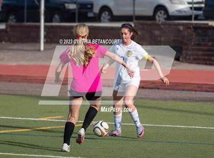 Thumbnail 2 in Arapahoe vs Rampart photogallery.