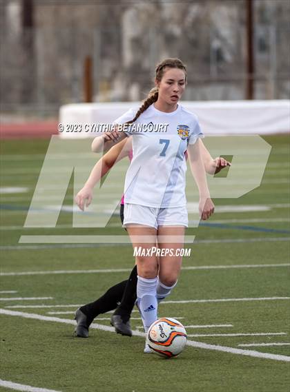 Thumbnail 1 in Arapahoe vs Rampart photogallery.