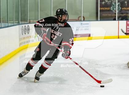 Thumbnail 2 in New Trier (Green) vs Benet Academy photogallery.