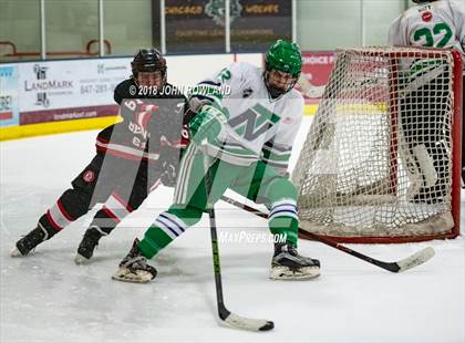 Thumbnail 1 in New Trier (Green) vs Benet Academy photogallery.