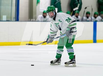 Thumbnail 1 in New Trier (Green) vs Benet Academy photogallery.