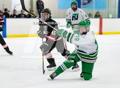 Thumbnail 1 in New Trier (Green) vs Benet Academy photogallery.