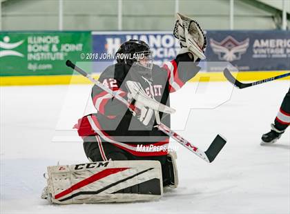 Thumbnail 1 in New Trier (Green) vs Benet Academy photogallery.