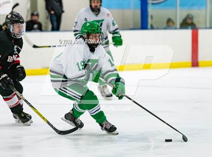 Thumbnail 1 in New Trier (Green) vs Benet Academy photogallery.