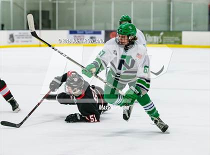 Thumbnail 1 in New Trier (Green) vs Benet Academy photogallery.