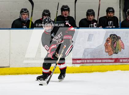 Thumbnail 1 in New Trier (Green) vs Benet Academy photogallery.