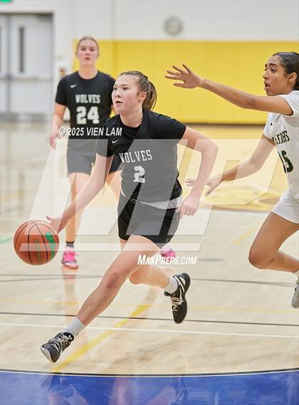 Thumbnail 3 in San Ramon Valley vs. Moreau Catholic (Pinole Valley Tip-Off Classic) photogallery.