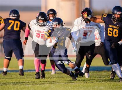 Thumbnail 2 in Wasco @ Shafter photogallery.