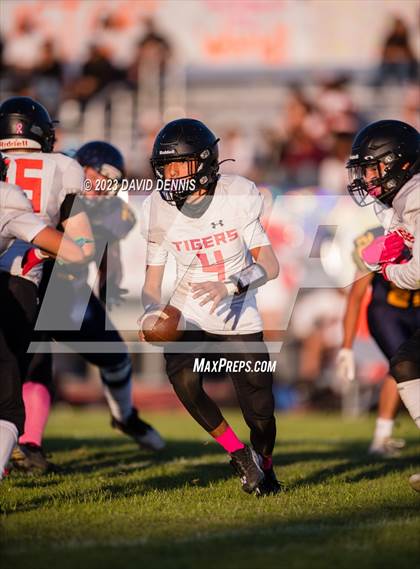 Thumbnail 1 in Wasco @ Shafter photogallery.