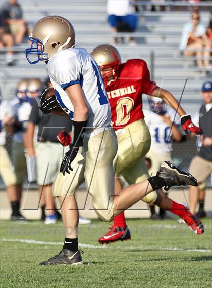 Thumbnail 1 in Clovis @ Centennial photogallery.