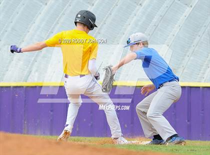 Thumbnail 3 in South Beauregard vs DeRidder photogallery.