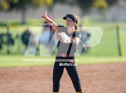 Thumbnail 1 in El Modena @ Chino Hills photogallery.