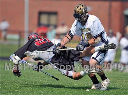 Thumbnail 1 in Mount Sinai vs. Bayport-Blue Point (Section 11 Class C Semifinal) photogallery.