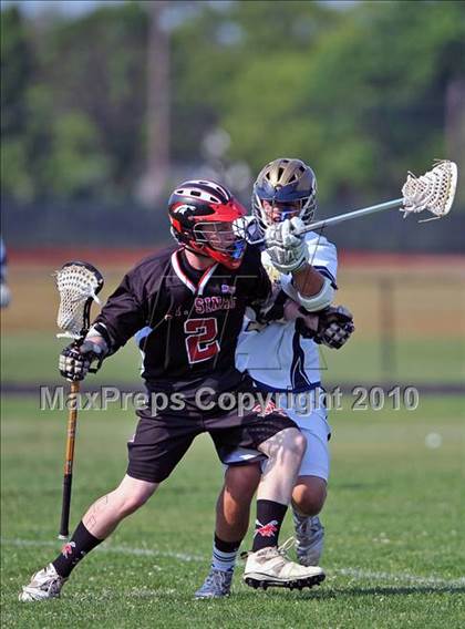 Thumbnail 3 in Mount Sinai vs. Bayport-Blue Point (Section 11 Class C Semifinal) photogallery.