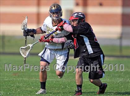 Thumbnail 2 in Mount Sinai vs. Bayport-Blue Point (Section 11 Class C Semifinal) photogallery.