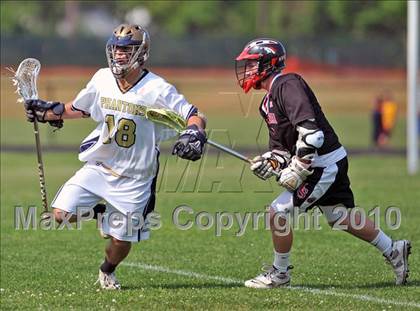 Thumbnail 1 in Mount Sinai vs. Bayport-Blue Point (Section 11 Class C Semifinal) photogallery.