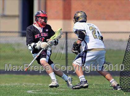 Thumbnail 3 in Mount Sinai vs. Bayport-Blue Point (Section 11 Class C Semifinal) photogallery.