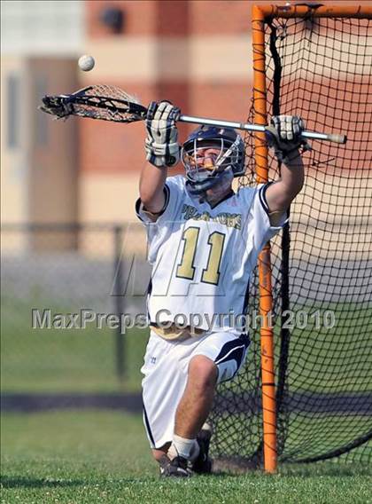 Thumbnail 2 in Mount Sinai vs. Bayport-Blue Point (Section 11 Class C Semifinal) photogallery.