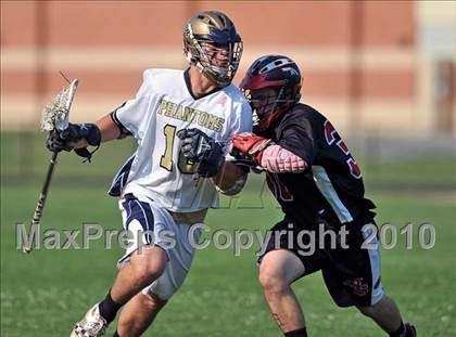 Thumbnail 3 in Mount Sinai vs. Bayport-Blue Point (Section 11 Class C Semifinal) photogallery.