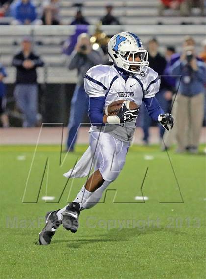 Thumbnail 1 in Yorktown @ Lake Braddock photogallery.