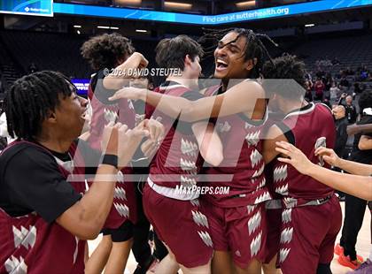 Thumbnail 1 in Bishop Alemany vs. Santa Cruz (CIF State D3 Final) photogallery.