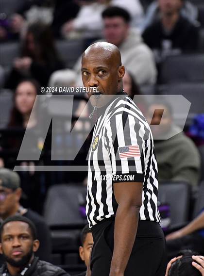 Thumbnail 2 in Bishop Alemany vs. Santa Cruz (CIF State D3 Final) photogallery.