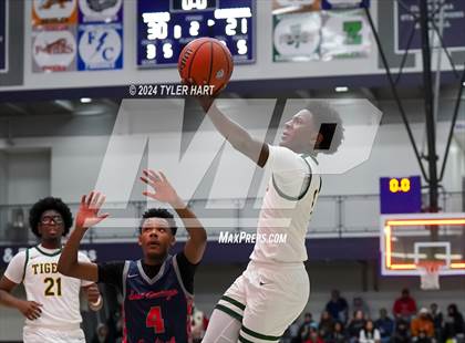 Thumbnail 3 in Indianapolis Crispus Attucks vs. East Chicago Central (Sneakers for Santa Shootout) photogallery.