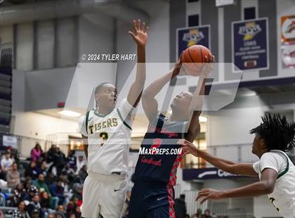 Thumbnail 2 in Indianapolis Crispus Attucks vs. East Chicago Central (Sneakers for Santa Shootout) photogallery.